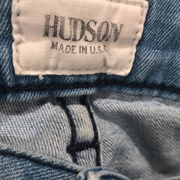 Hudson jeans light blue size 28Good cut on the flair side - Picture 6 of 9